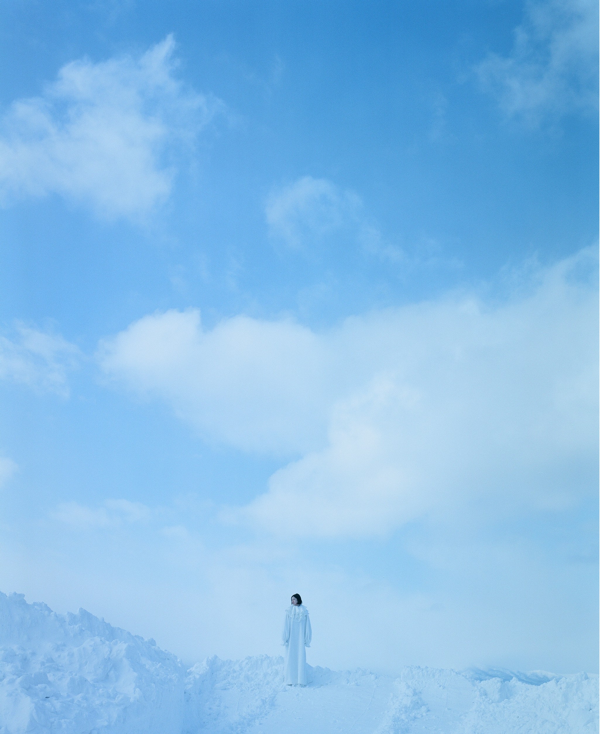 ManaYamamoto_SnowBlue-01